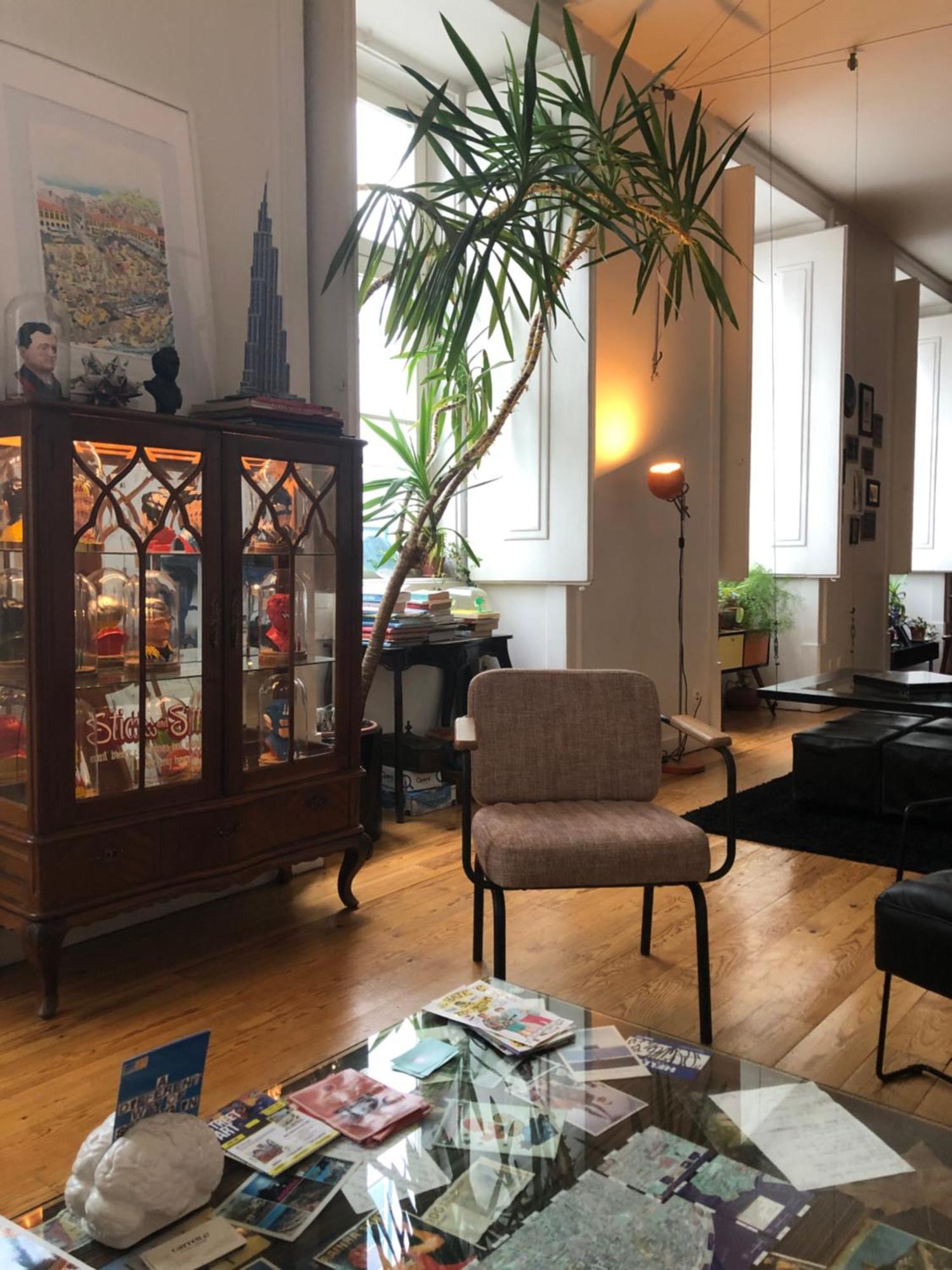 Hostel Living Lounge *