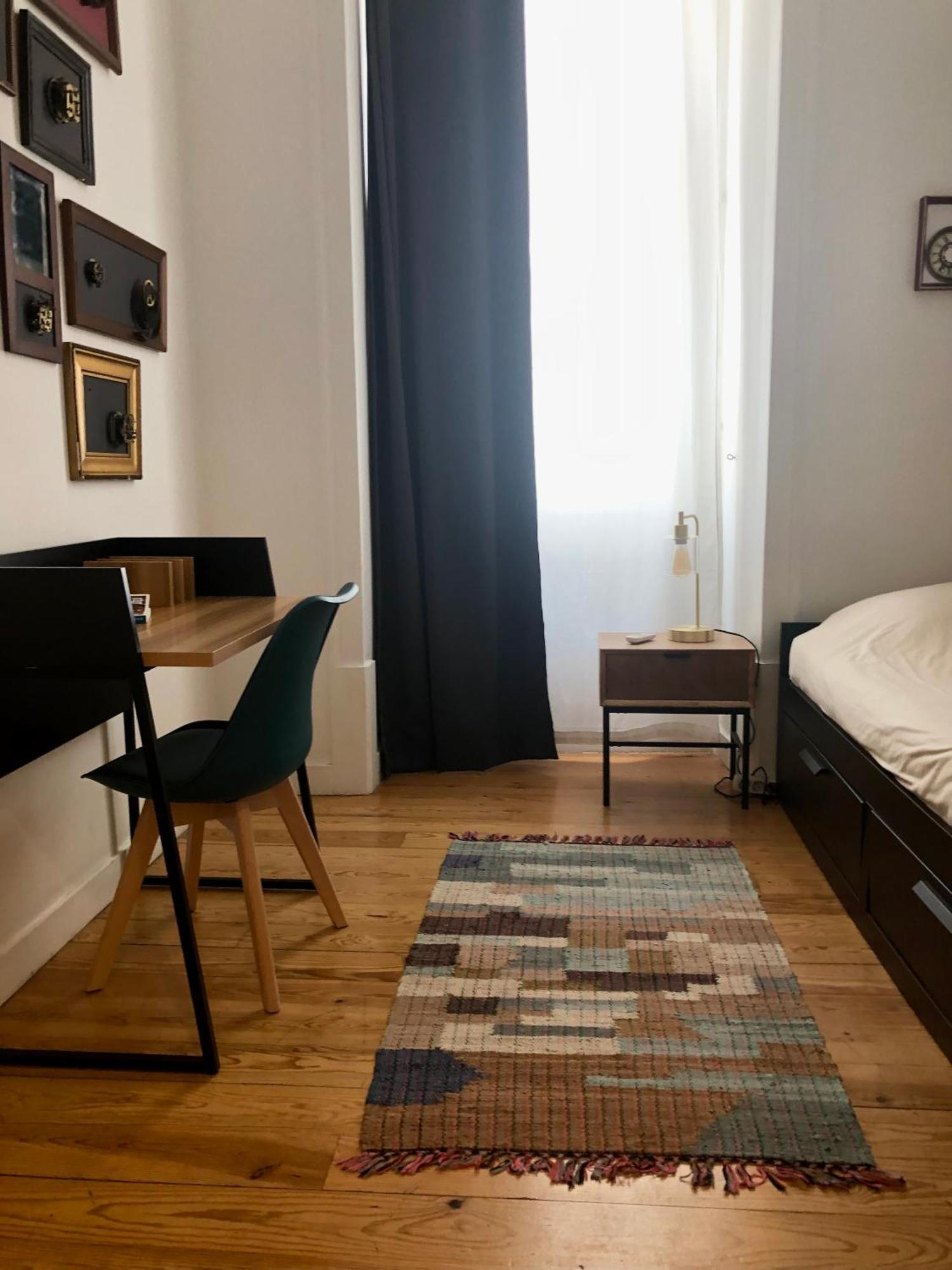 Hostel Living Lounge *